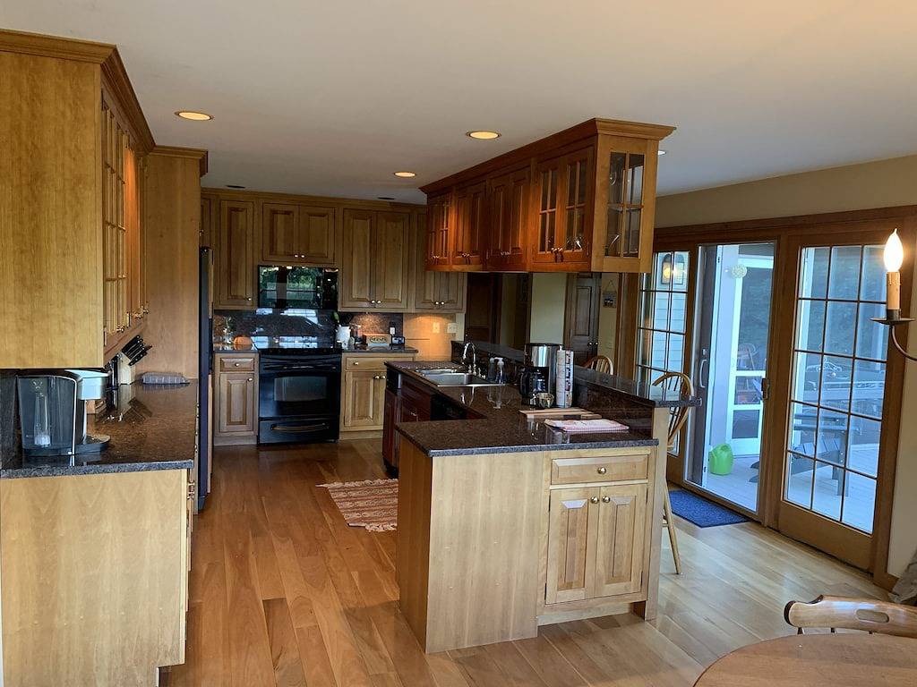 Modern private home 30 acres w/ pool, river, billiards, & near 4 ski mtns in Townshend, Windham County