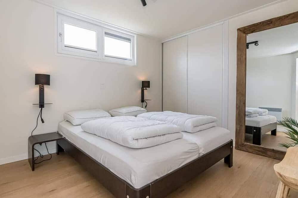 Dieses attraktive Chalet befindet sich in wunderschöner Lage im hinteren Teil von Schouwenduin, umge in Burgh-Haamstede, Zeeuwse Kust