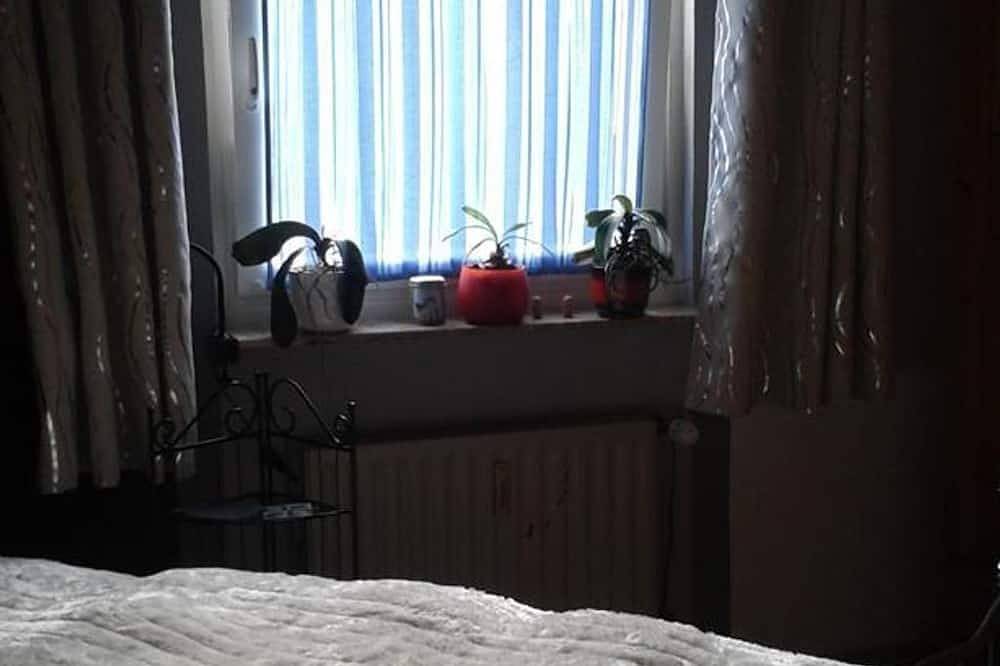 Ganze Wohnung, Ferienwohnung Eifelgold in Herhahn - 2-Bett-Ferienwohnung Dusche u.Bad/Wc, in Schleiden, Rureifel (Nordrhein-westfalen)