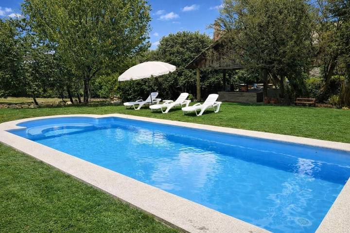 Casa rural para 20 personas, con Balcón y Terraza además de Jardín y Piscina en Mos - 2