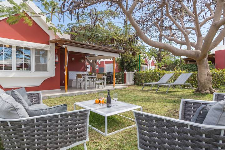 Ferienwohnung für 4 Personen, mit Kinderpool und Terrasse sowie Garten - 1