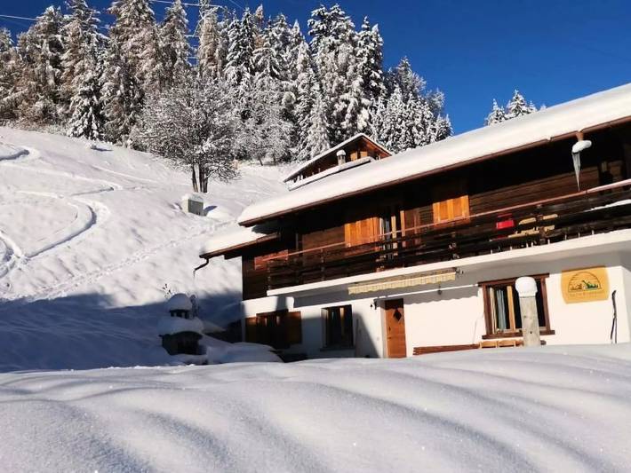 Chalet para 15 personas, con jardín en Suiza