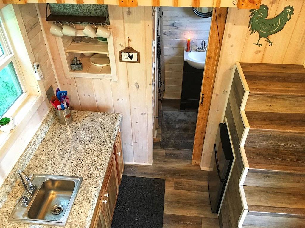 Mountain Farmer ist eine rustikale Erfahrung in einer großartigen Lage mit privatem Hottub! in Cocke County