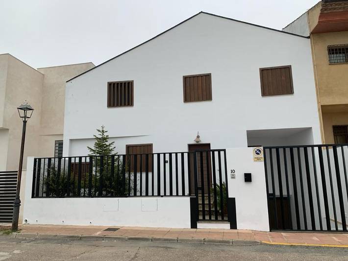 Casa rural para 10 personas, con piscina y jardín en La Loma - 3