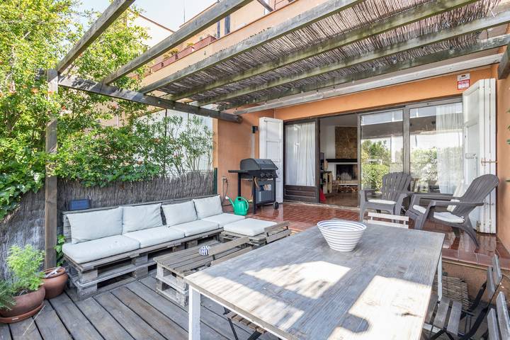 Casa de vacaciones para 6 personas, con jardín y balcón, Se admiten mascotas - 1