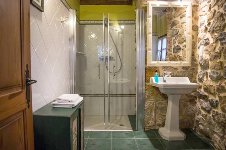 Casa rural para 5 personas, con vistas y balcón en Costa Occidental (Cantabria) - 3