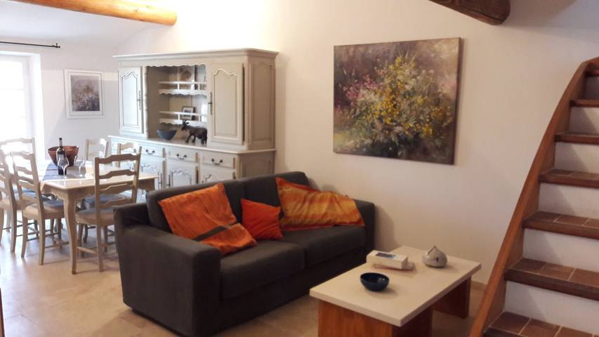 Gîte pour 6 personnes, avec terrasse à Caromb - 4