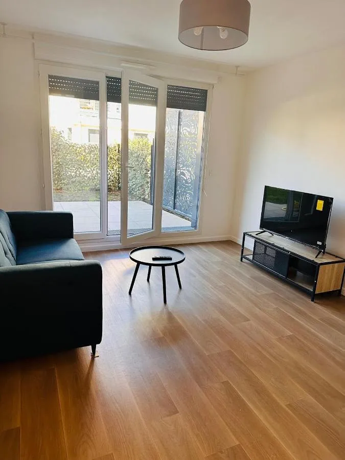 Appartement entier, One-Bedroom Apartment in Plaisir (Yvelines), Yvelines