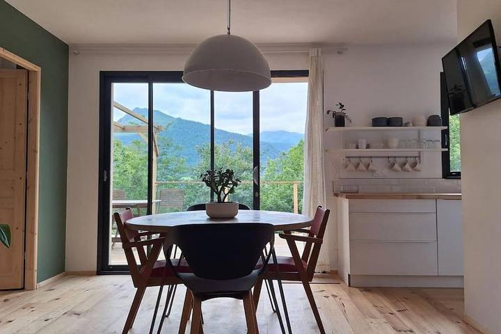 Location de vacances pour 4 personnes, avec vue et terrasse à Issor - 4
