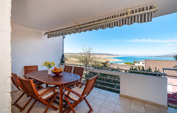 Ferienhaus für 6 Personen, mit Terrasse und Garten in Jasenice