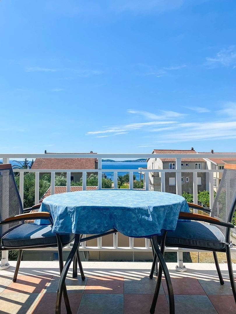 Apartamento inteiro, Comfortable 2-Bedroom Holiday Apartment with Balcony and Sea View in Orebic, Dubrovnik-Neretva