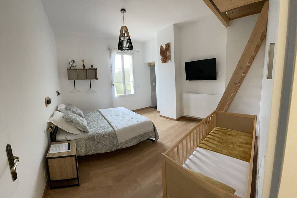 Guest house, 6 adults and 3 children maximum in La Sauve, Bordeaux en omgeving