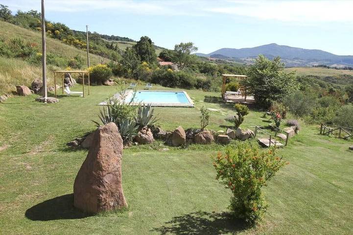 Casa vacanza per 9 persone, con sauna e giardino nonché idromassaggio in Radicofani
