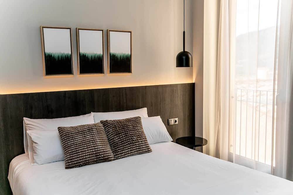 Entire apartment, Mocho-rural-home-villanueva B in Beceite, Massis dels Ports