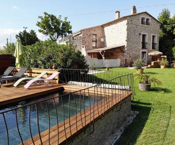 Chambre d’hôte pour 2 personnes, avec piscine et jardin en Provence-Alpes-Côte d'Azur
