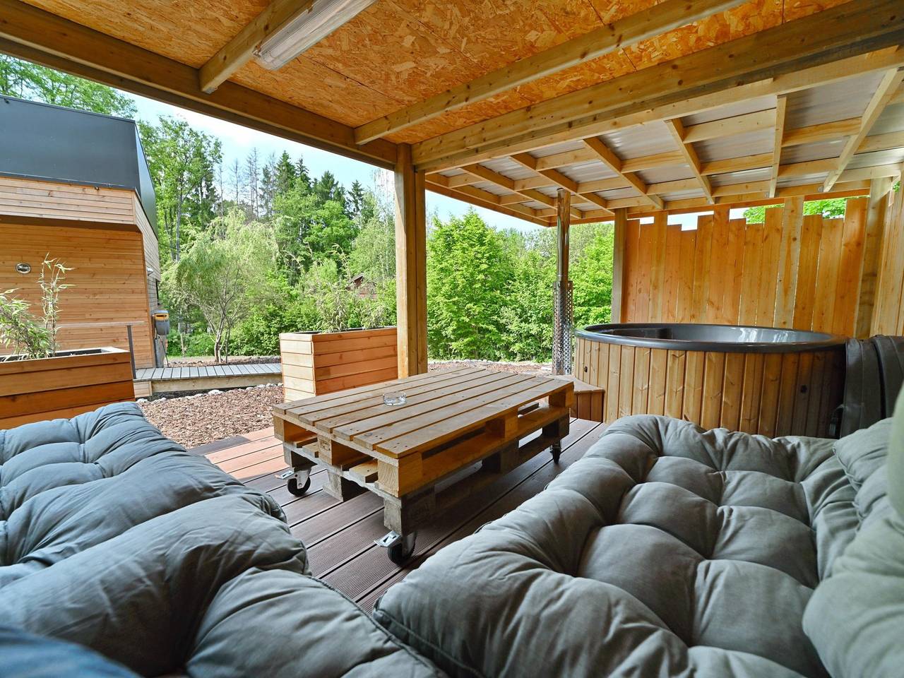 Umweltfreundliches Ferienhaus mit Hot Tub in Barvaux-sur-Ourthe, Durbuy