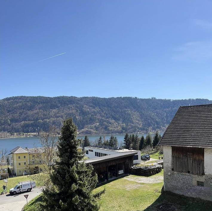 Ferienwohnung für 4 Personen, mit Balkon und Ausblick sowie Seeblick