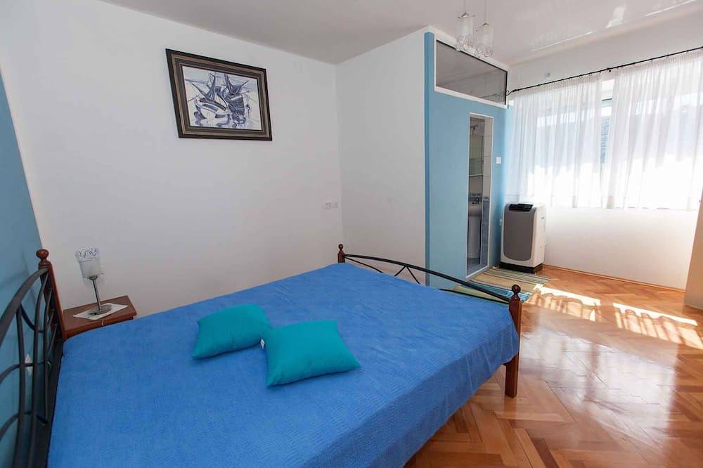 Feriehus med basseng for 8 personer in Tribalj, Primorje-Gorski Kotar