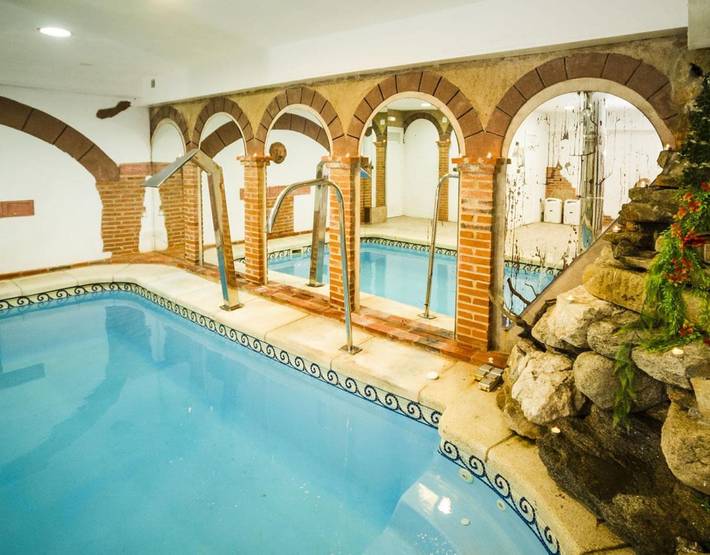 Casa rural para 12 personas, con jacuzzi además de balcón y sauna, Familias con niños en Castilla y León - 4