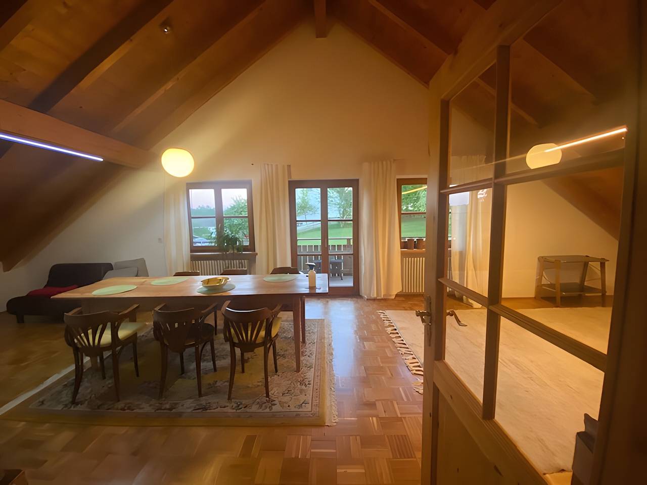 Ganze Wohnung, Apartment „Panoramablick im Bodenseeraum“ mit Balkon und Wlan in Ostrach, Region Bodensee-Oberschwaben