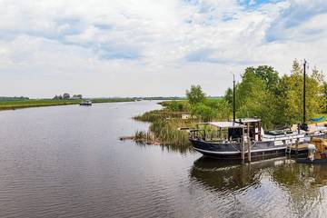 Hausboot für 4 Personen, mit Garten in Friesland