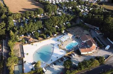 Camping pour 4 Personnes dans Bois-de-Céné, Vendée, Photo 4