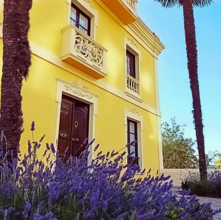 Alojamiento y desayuno para 2 personas, con terraza además de jardín y vistas - 1