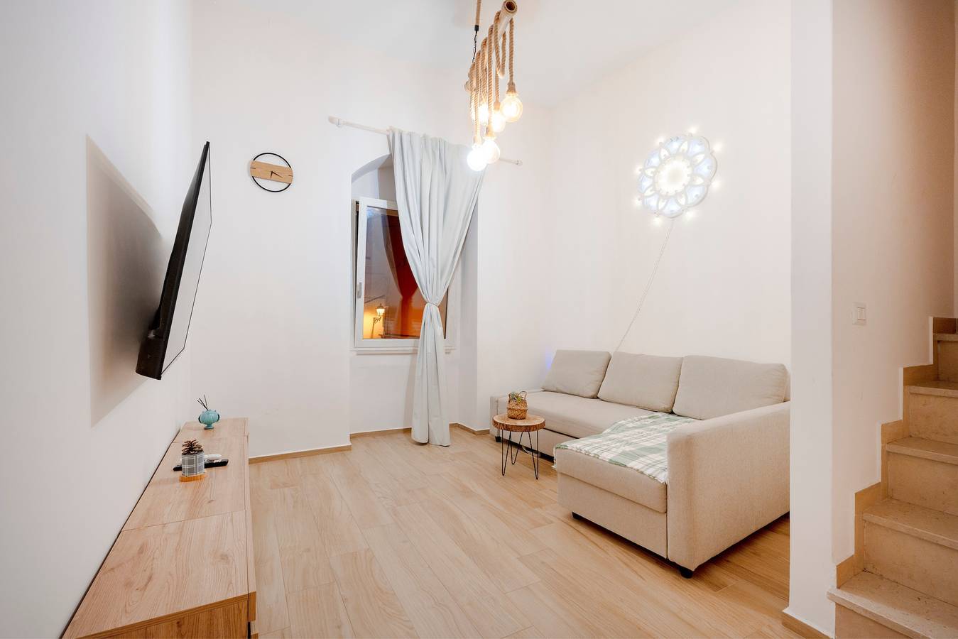 Entire apartment, Apartment 'Dimora Oreste' with Private Terrace, Wi-Fi and Air Conditioning in Bari, Bari Province