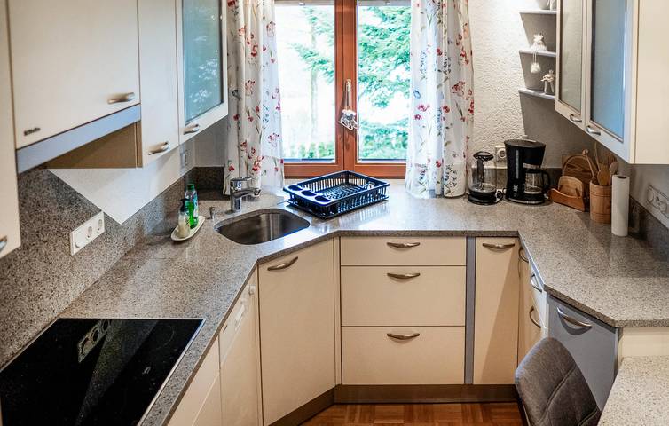 Ganze Ferienwohnung, Gemütlich, 2,5 km von Dorfgastein entfernt: Modernes Apartment mit Parkplatz und WLAN in Hohe Tauern, Dorfgastein
