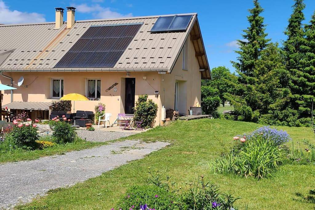 Three-Bedroom House in Selonnet, Alpes-de-Haute-Provence