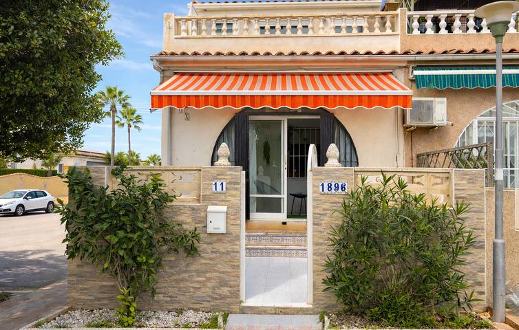 Ferienhaus für 4 Personen, mit Terrasse, mit Haustier in Torrevieja