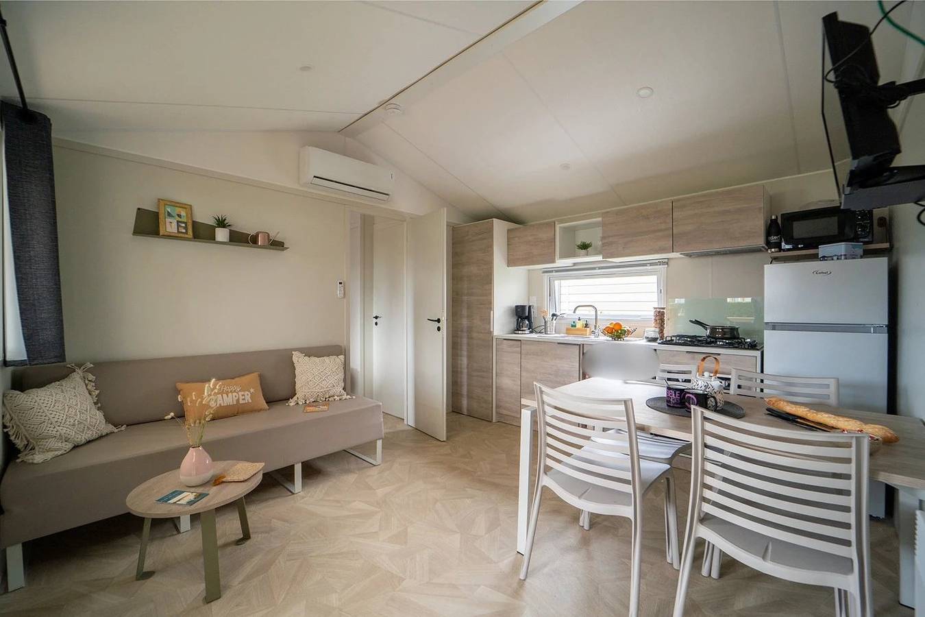 Camping 5 étoiles - Parc aquatique - eeiadg in Brem-sur-Mer, Loire-Tal