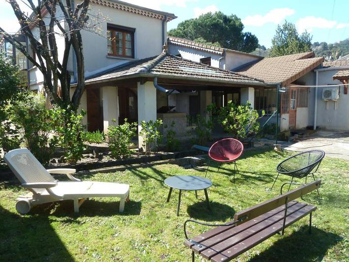 Appartement de vacances pour 4 personnes, avec jardin et terrasse