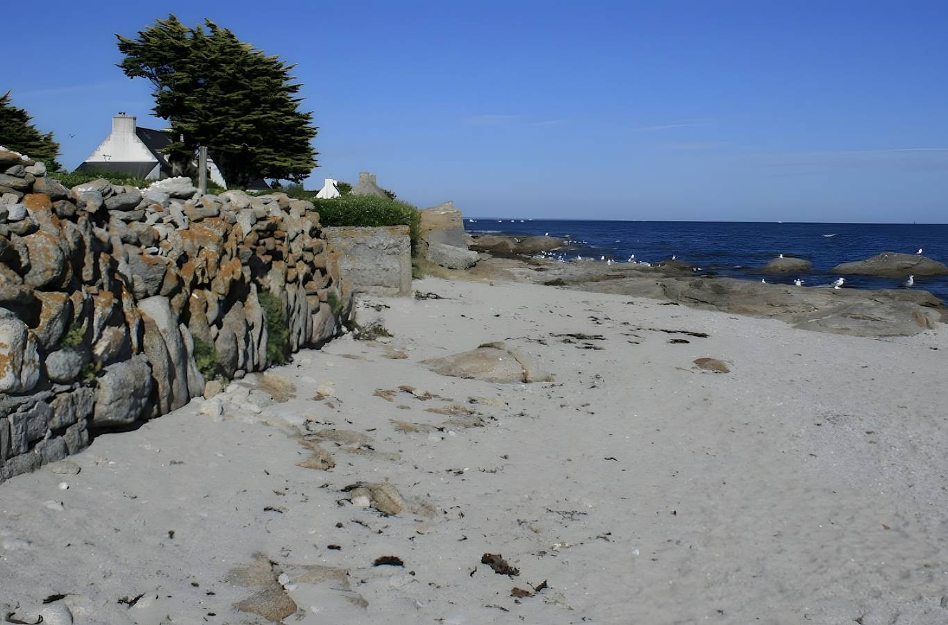 Ferienhaus „Ty Ar Mor“ nur 50 m vom Strand, private Terrasse & Garten, Wlan in Loctudy, Côte de Cornouaille