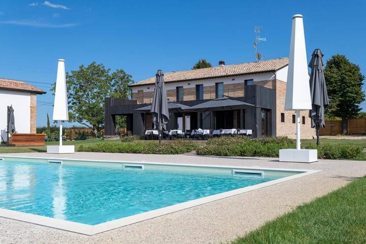 Chambre d’hôte pour 3 personnes, avec Terrasse et Jardin ainsi que Piscine et Vue à Bagnacavallo