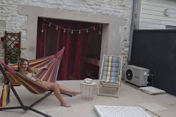 Cottage pour 2 personnes, avec piscine à Chef-Boutonne