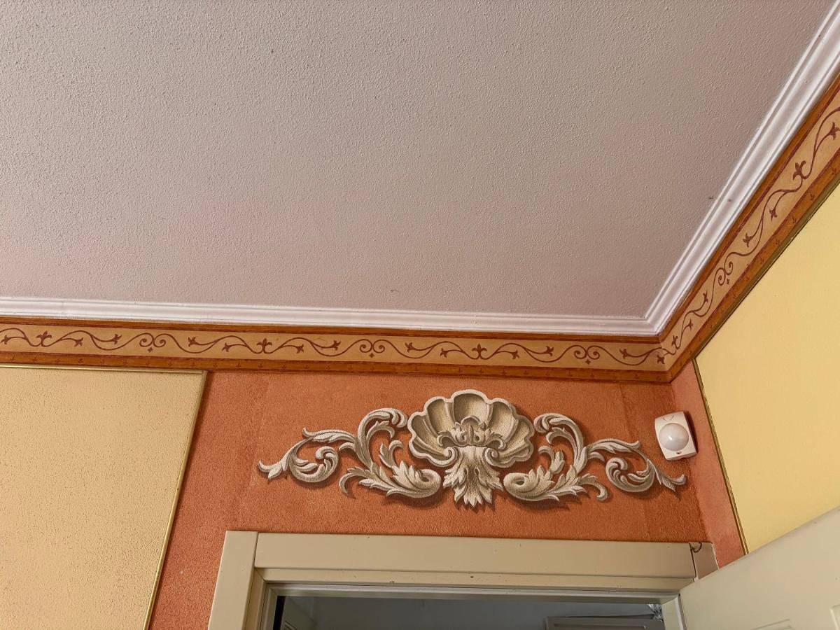 Popii al mare Appartamento in villa storica fronte mare con wifi e aria condizionata, arredamenti di pregio e giardino parcheggio a pagamento su richiesta in Riva Trigoso, Sestri Levante