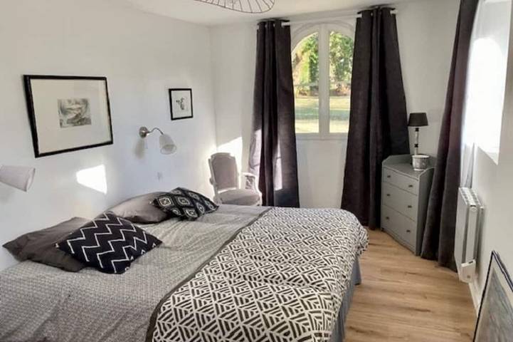 Gîte pour 6 personnes, avec jardin, animaux acceptés dans Rauville-la-Bigot - 3