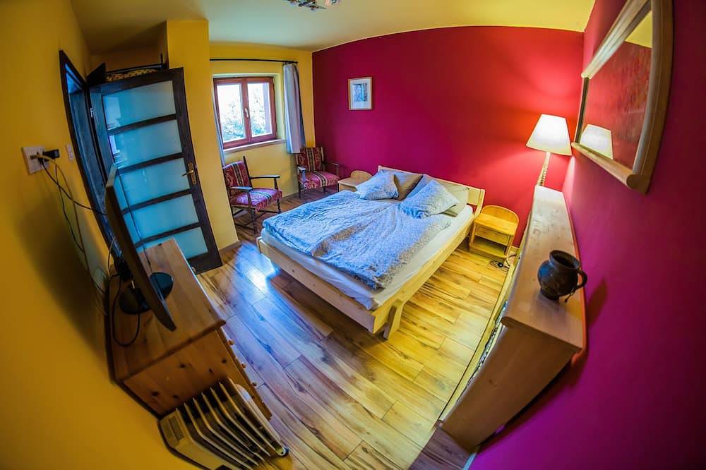 Das Botond House ist ein Verlag, der 200 m vom Plattensee entfernt liegt in Balatonfüred, Balatonfüredi járás