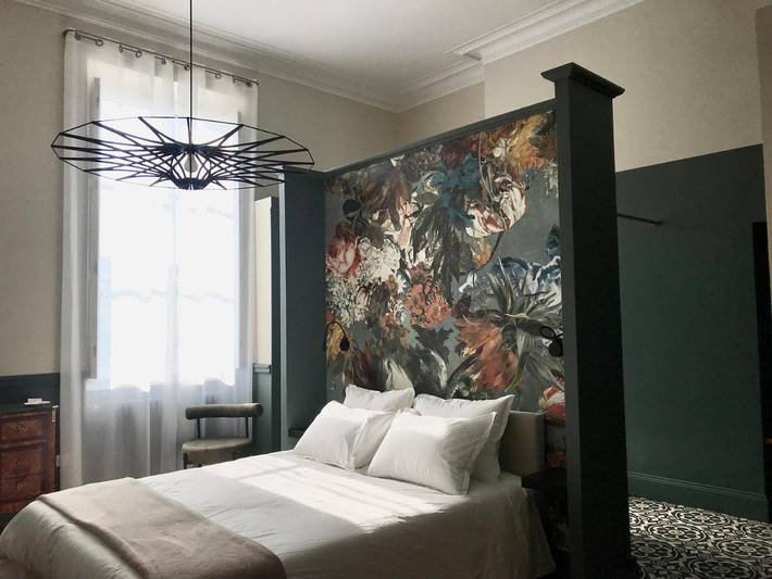 Location de vacances pour 2 personnes, avec piscine ainsi que jardin et terrasse à Branne - 4