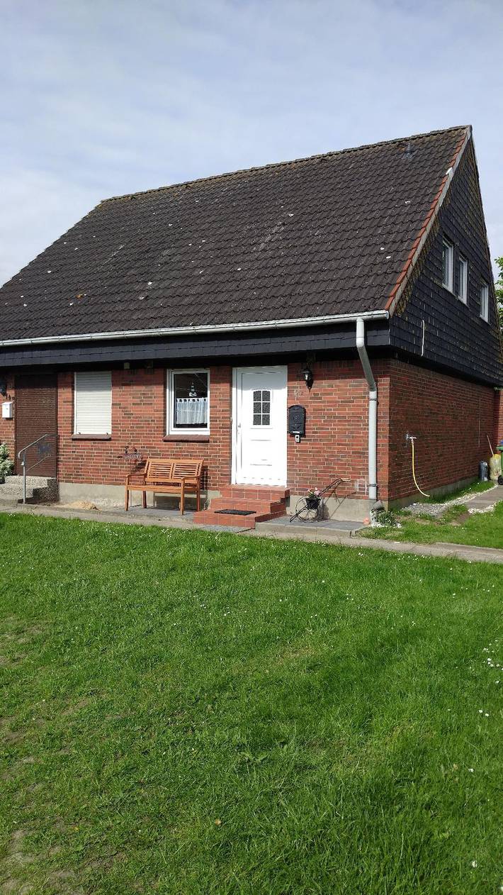 Ferienhaus mit Garten, Grill und Terrasse in Friedrichskoog-Spitze, Friedrichskoog