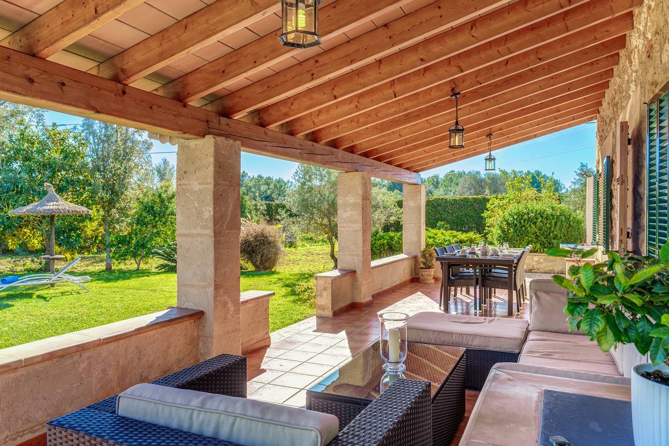 Landhuis "Can Vaja", een woning in Mallorquin stijl met zwembad, terras & tuin in Pollença, Noord-Mallorca