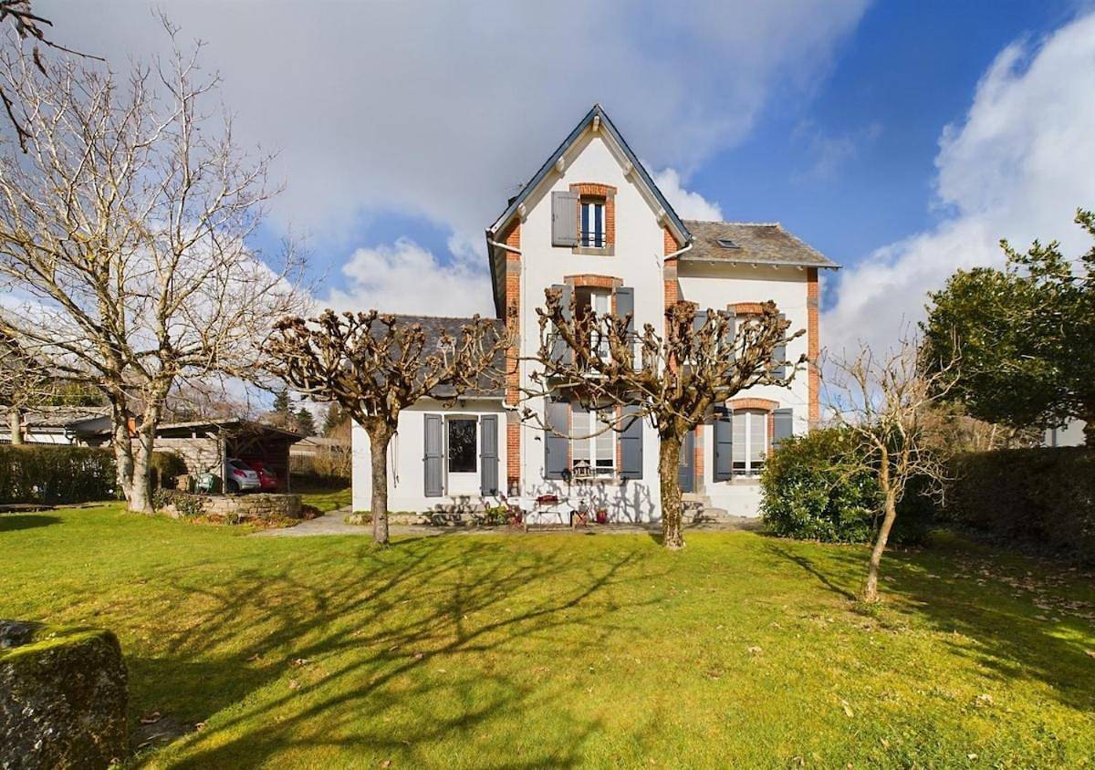 Maison Valentine in Marcolès, Région d'Aurillac