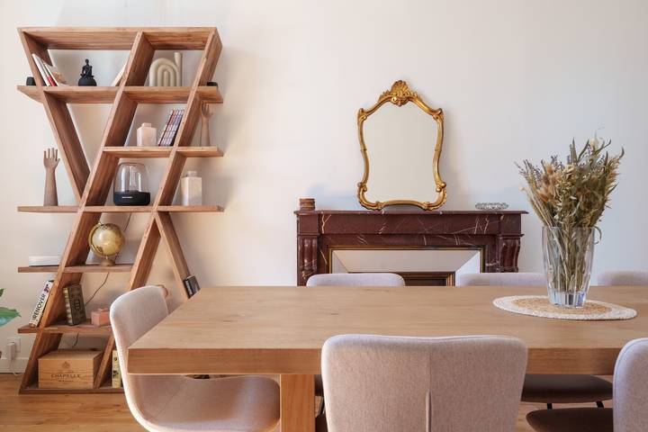 Villa entera en Eyrans: 10 personas, 5 habitaciones, 5 camas, 4 baños in Eyrans, Región de Blaye