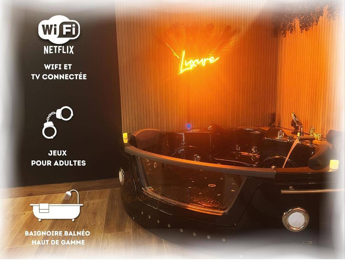 Appartement entier, Love Room Luxure 50 Nuances in Jonzac, Région de Jonzac