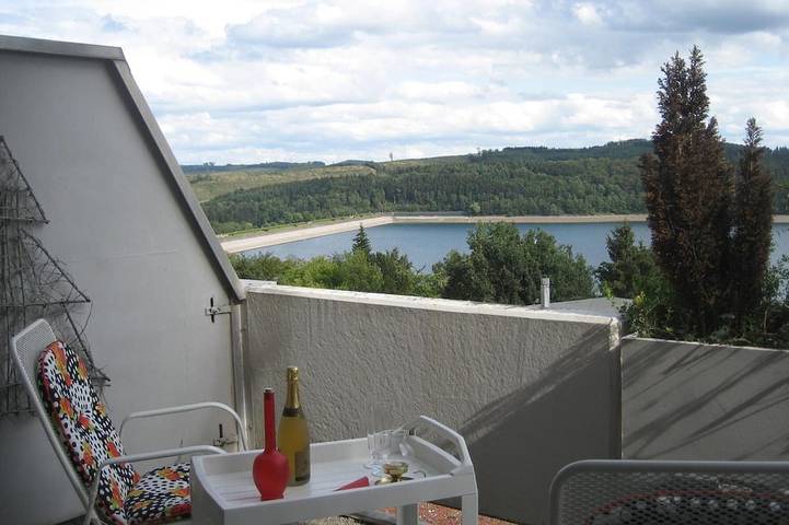 Ferienwohnung für 3 Personen, mit Balkon und Garten
