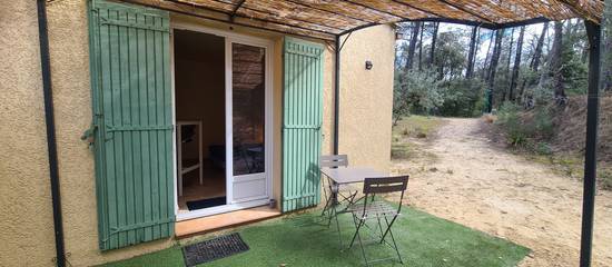Gîte pour 2 personnes, avec jardin et piscine à Saint-Paul-Trois-Châteaux