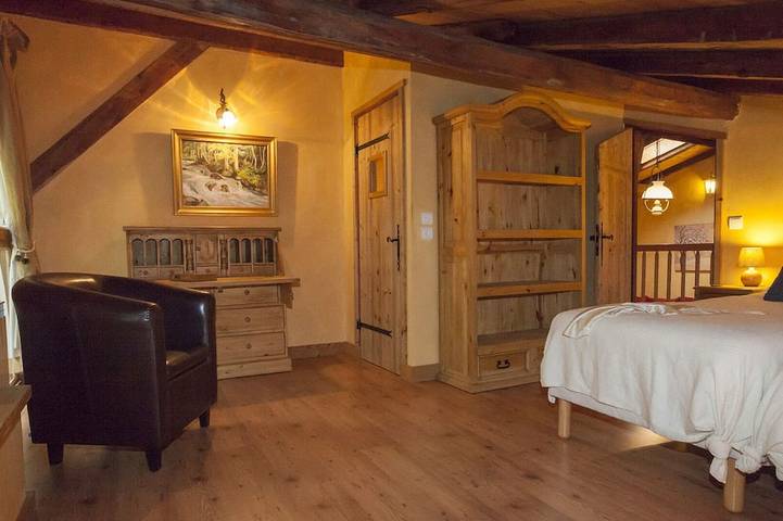 Gîte pour 10 personnes, avec jardin à Bozel - 3