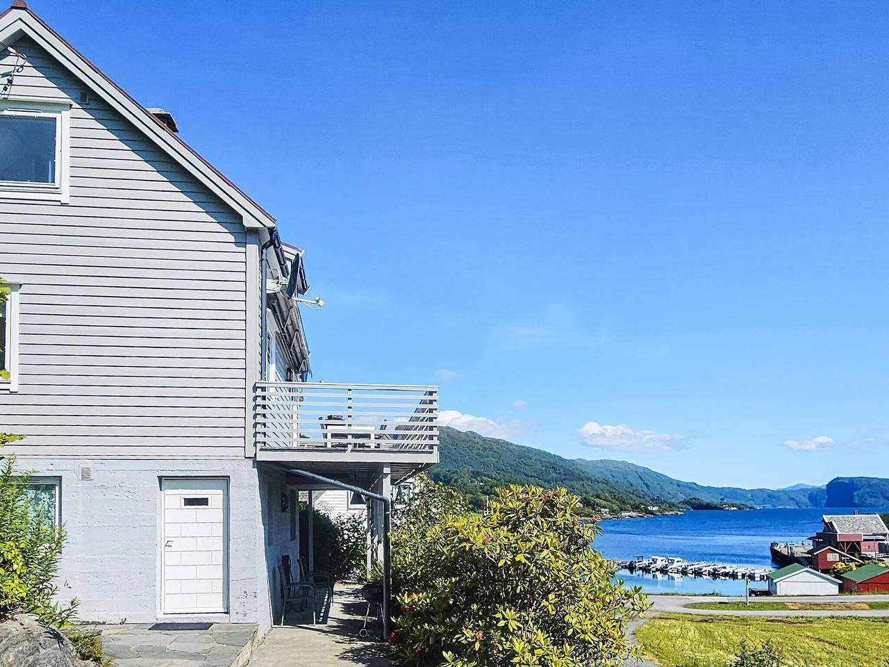 8 Personen Ferienhaus in Sørbøvåg in Hyllestad