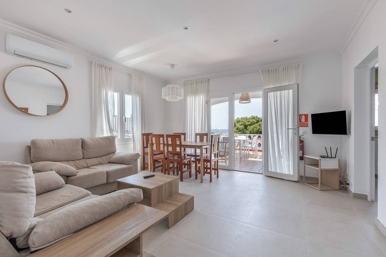 Maison de vacances "Villa La Pau 110b" avec piscine et près de la plage in Son Bou, Municipalité de Alaior